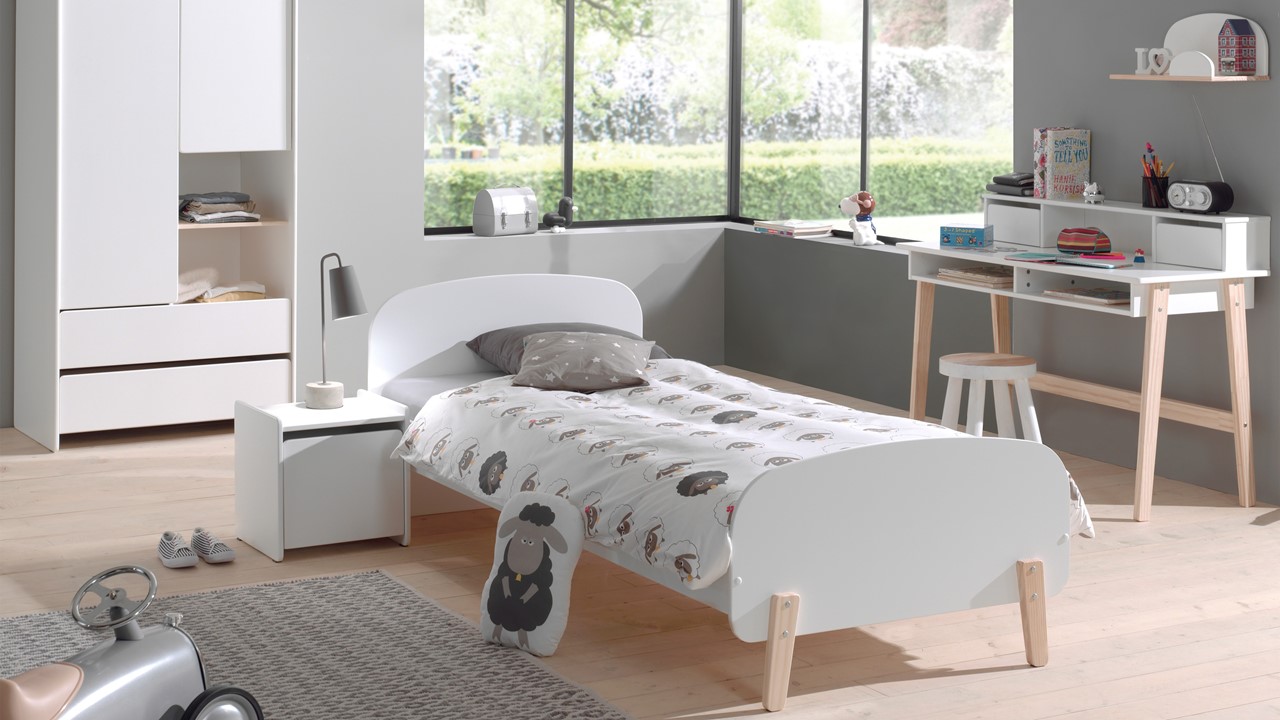 Complete slaapkamer Kiddy met nachtkast, kast en bureau met opzet Beter Bed