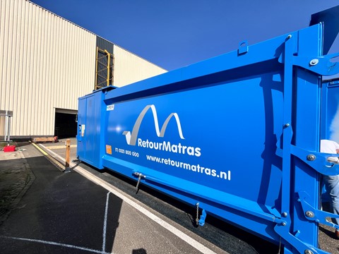 Matras container